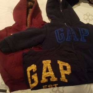 2 Gap hoodies w/ sheppa lining and 1 gap shirt